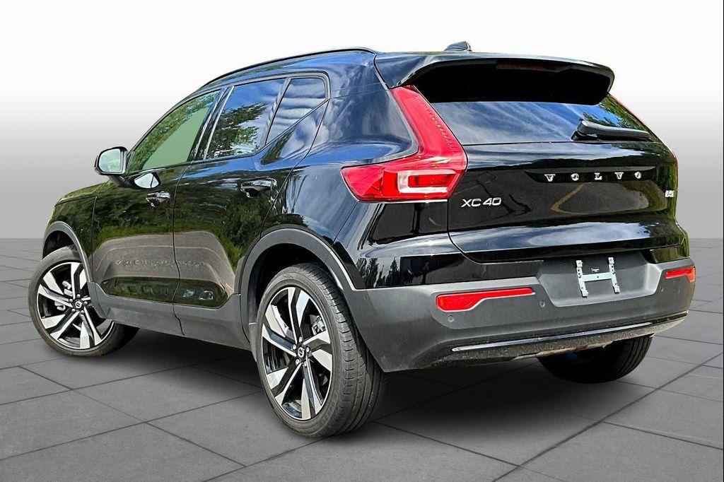 used 2025 Volvo XC40 car, priced at $33,900