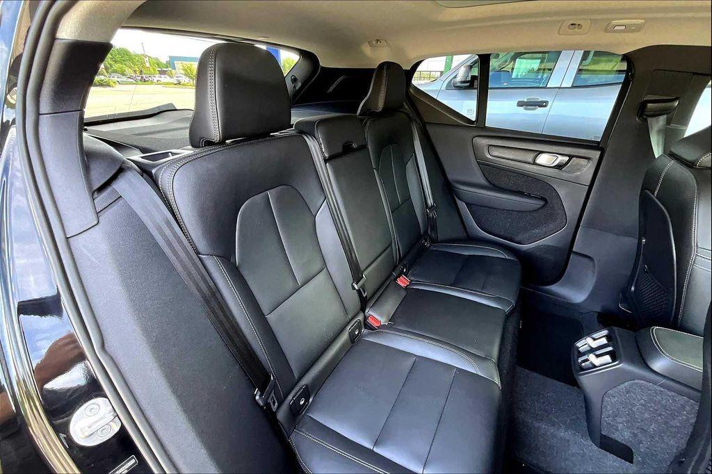 used 2025 Volvo XC40 car, priced at $33,900