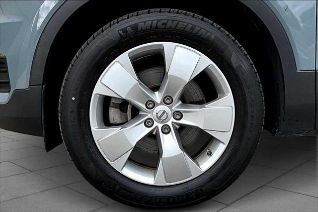 used 2022 Volvo XC40 car, priced at $27,900