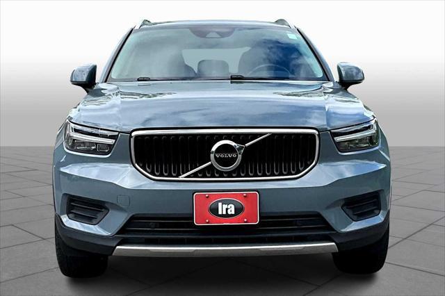used 2022 Volvo XC40 car, priced at $27,900