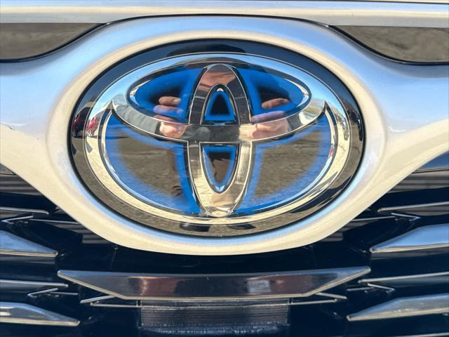 used 2022 Toyota Highlander Hybrid car, priced at $43,500
