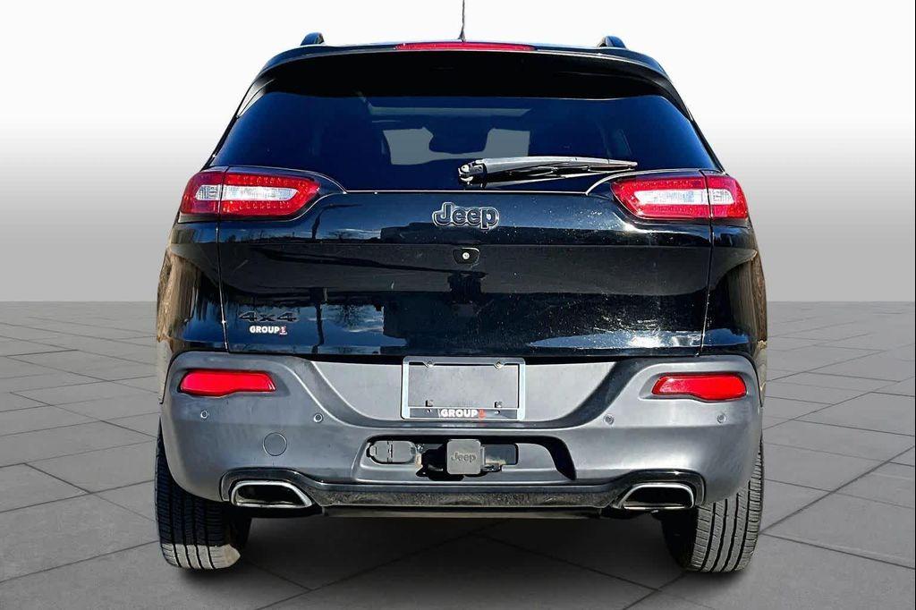 used 2018 Jeep Cherokee car, priced at $15,824