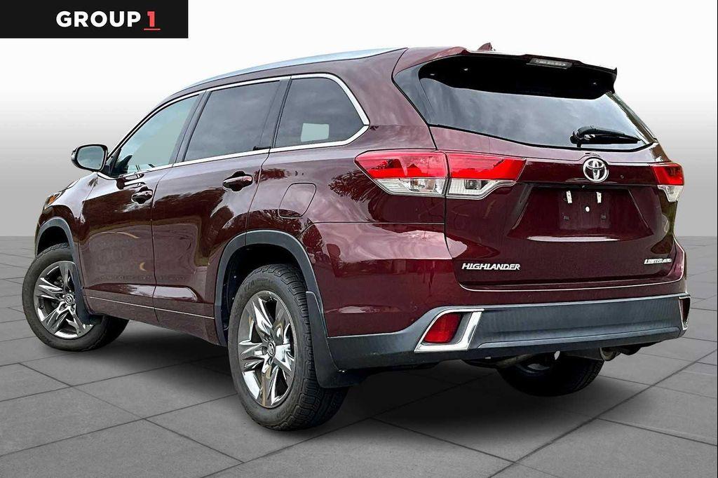 used 2019 Toyota Highlander car, priced at $32,992