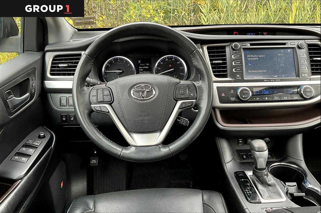 used 2019 Toyota Highlander car, priced at $32,992