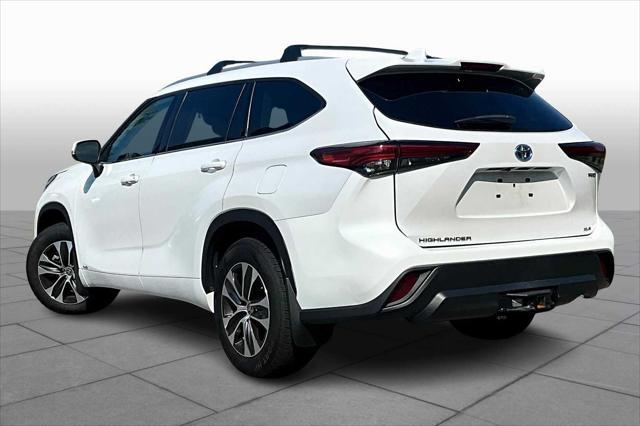 used 2022 Toyota Highlander Hybrid car, priced at $38,900