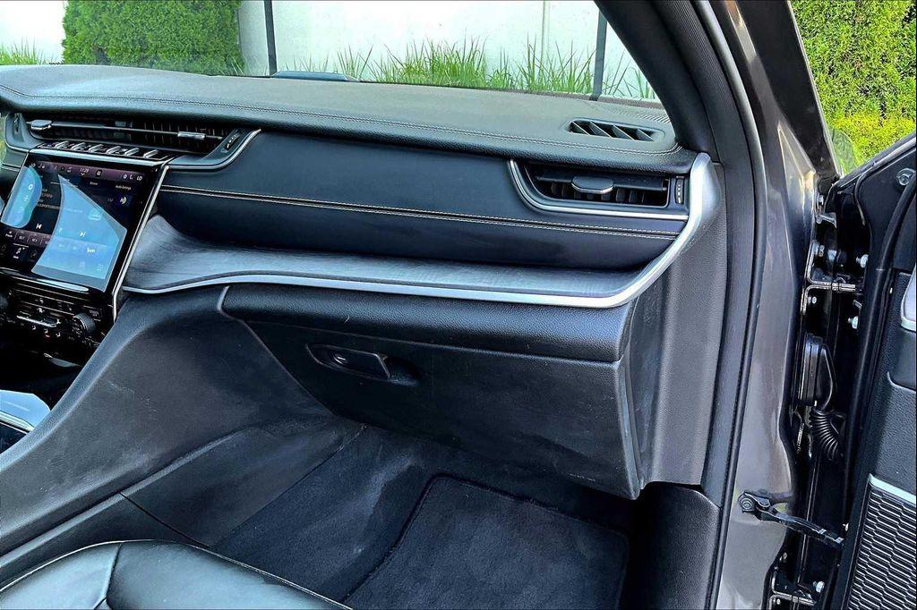 used 2024 Jeep Grand Cherokee 4xe car, priced at $28,163