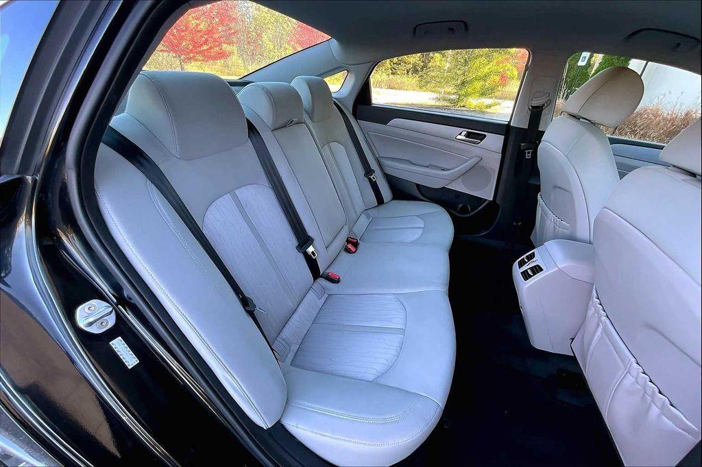 used 2019 Hyundai Sonata Plug-In Hybrid car, priced at $15,217