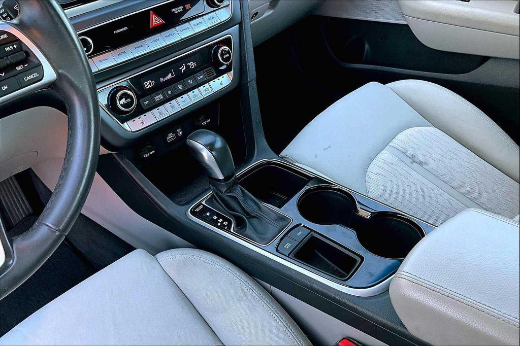 used 2019 Hyundai Sonata Plug-In Hybrid car, priced at $15,217