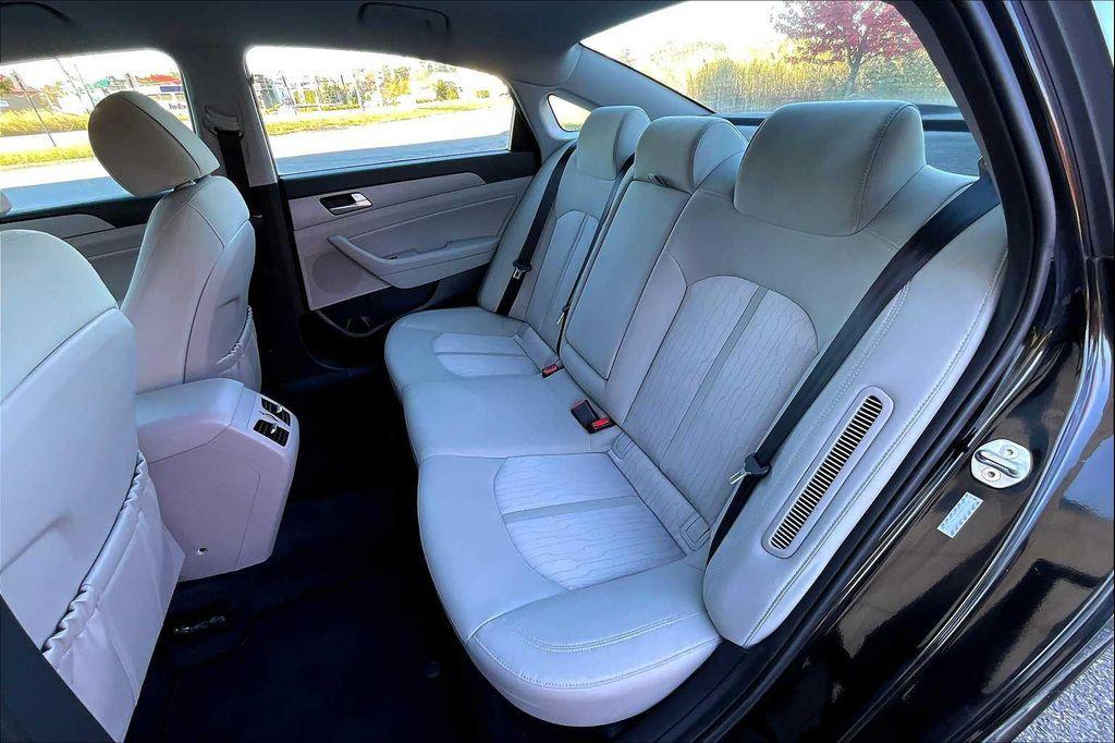 used 2019 Hyundai Sonata Plug-In Hybrid car, priced at $15,217