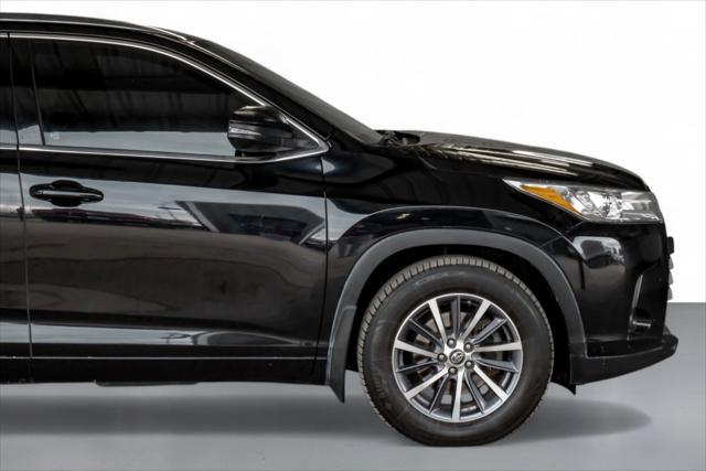 used 2017 Toyota Highlander car, priced at $21,595