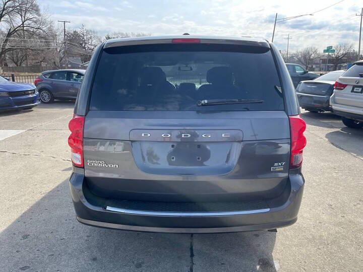 used 2016 Dodge Grand Caravan car, priced at $8,997