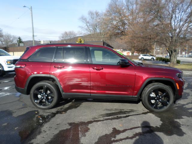 used 2023 Jeep Grand Cherokee car, priced at $36,995