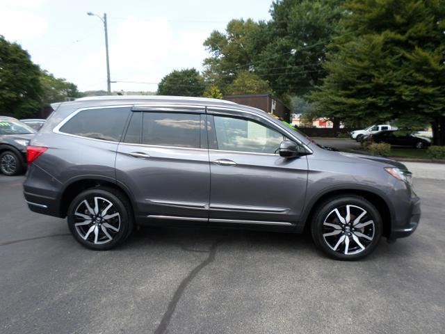 used 2020 Honda Pilot car, priced at $30,995