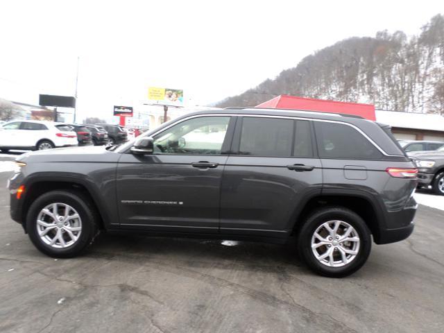 used 2022 Jeep Grand Cherokee car, priced at $34,995