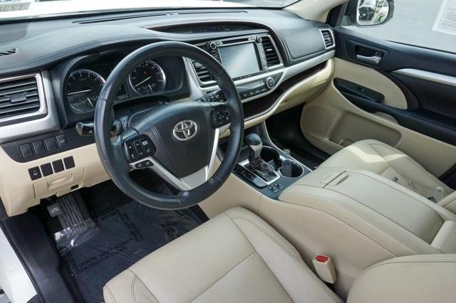 used 2016 Toyota Highlander car, priced at $19,795
