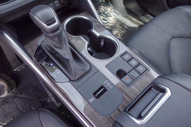 used 2024 Toyota Highlander Hybrid car, priced at $54,988