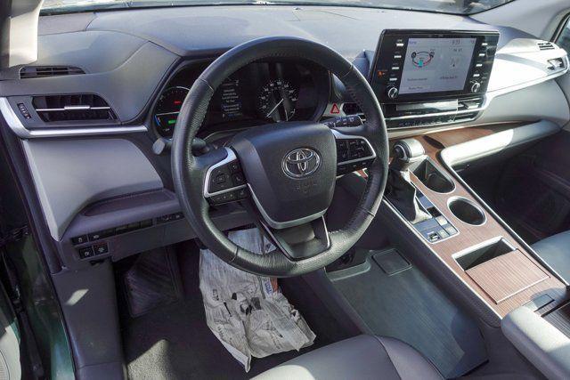 used 2024 Toyota Sienna car