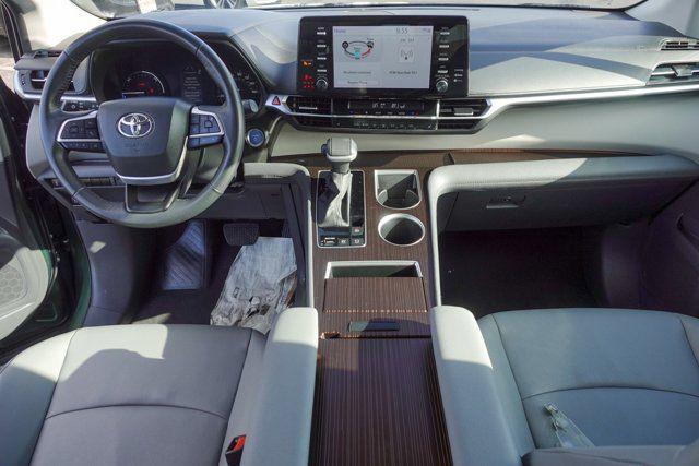 used 2024 Toyota Sienna car