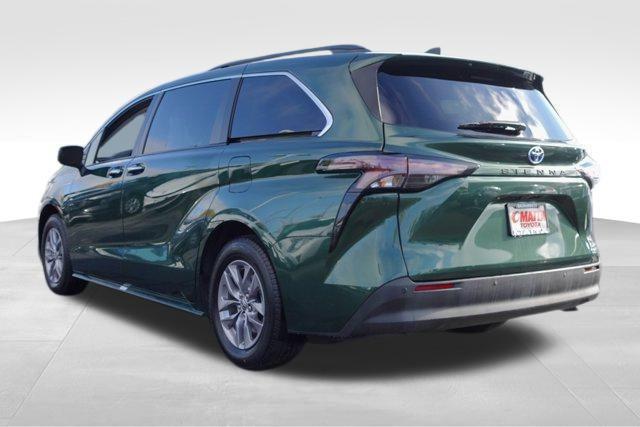 used 2024 Toyota Sienna car