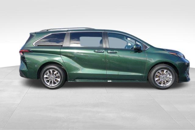 used 2024 Toyota Sienna car