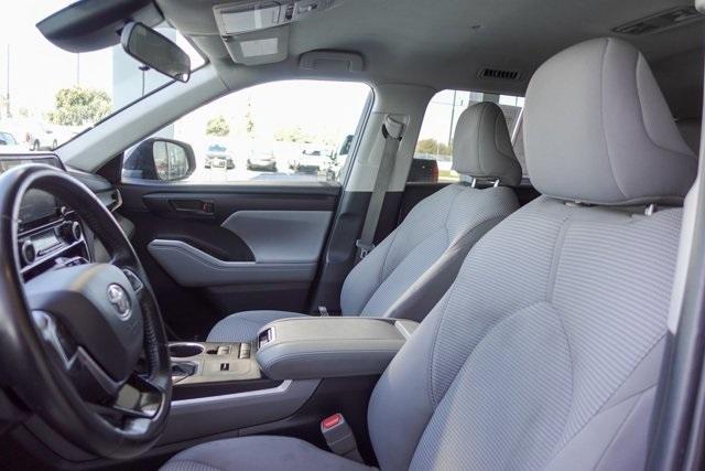 used 2021 Toyota Highlander car, priced at $24,955