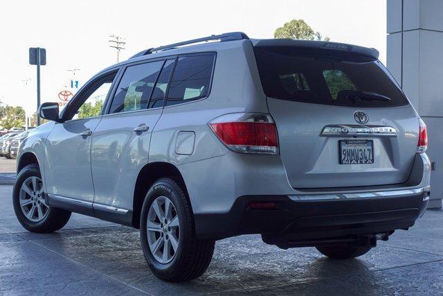 used 2013 Toyota Highlander car, priced at $14,595