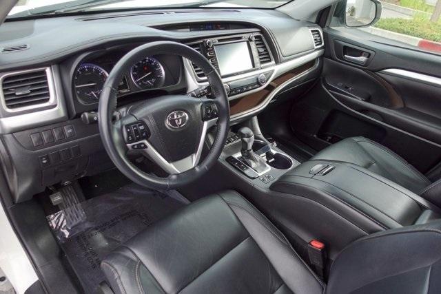 used 2016 Toyota Highlander car, priced at $21,777