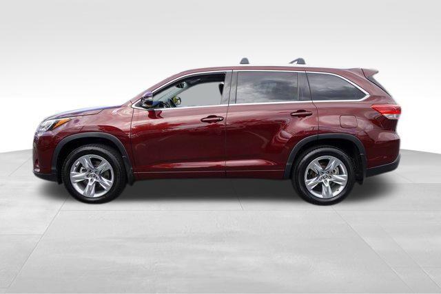 used 2018 Toyota Highlander car, priced at $23,988