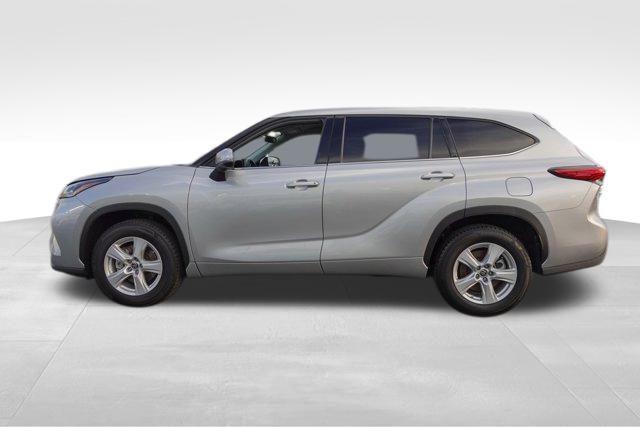 used 2021 Toyota Highlander car
