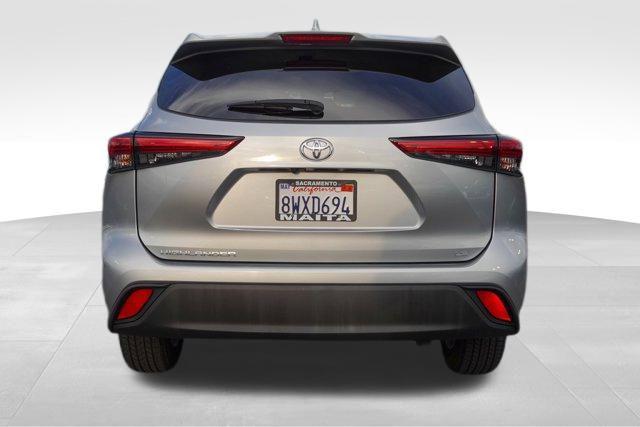 used 2021 Toyota Highlander car