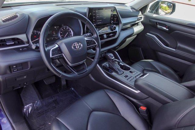 used 2022 Toyota Highlander car, priced at $34,588