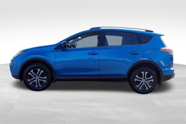 used 2018 Toyota RAV4 car
