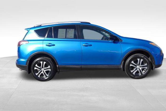 used 2018 Toyota RAV4 car