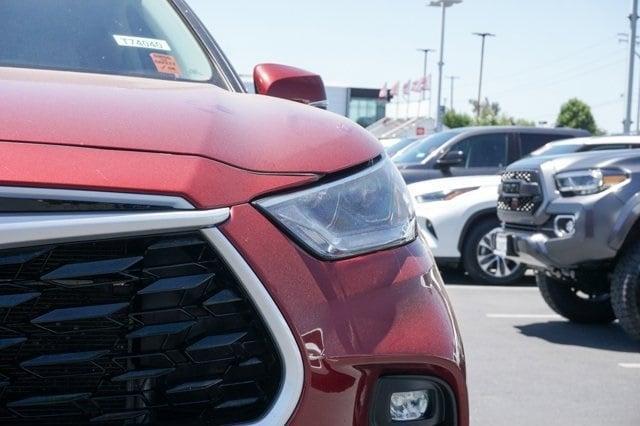 used 2022 Toyota Highlander car, priced at $34,995