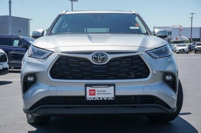 used 2022 Toyota Highlander car, priced at $35,955