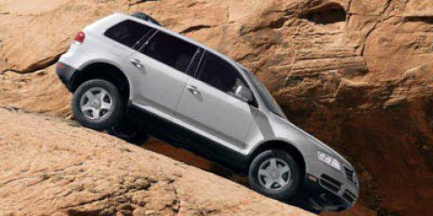 used 2005 Volkswagen Touareg car
