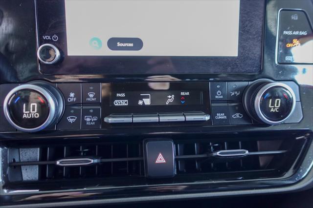 used 2024 Toyota Highlander car, priced at $38,955
