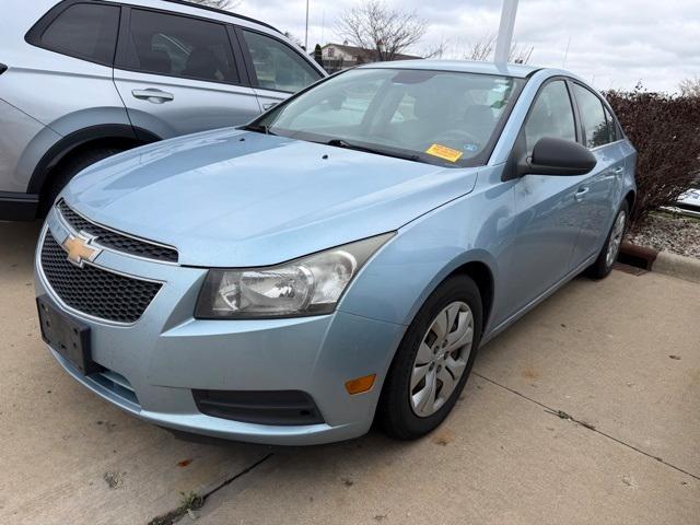 used 2012 Chevrolet Cruze car, priced at $3,000