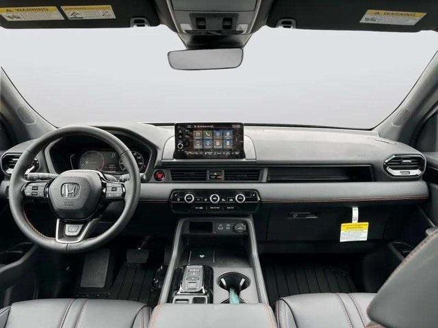 new 2025 Honda Pilot car, priced at $51,330