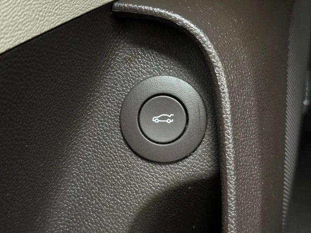 used 2015 Buick Regal car, priced at $8,000