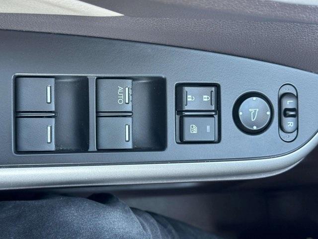 used 2013 Honda CR-V car, priced at $10,991