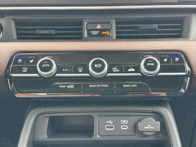 new 2025 Honda Pilot car, priced at $54,530