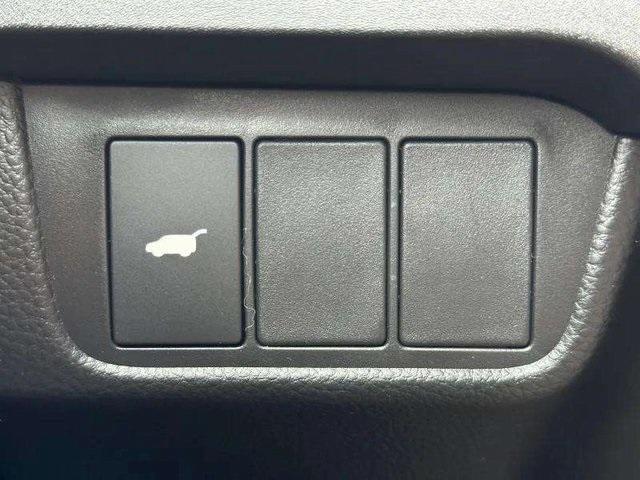 new 2026 Honda CR-V Hybrid car, priced at $40,195