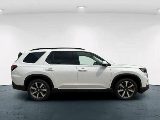 new 2025 Honda Pilot car, priced at $53,225