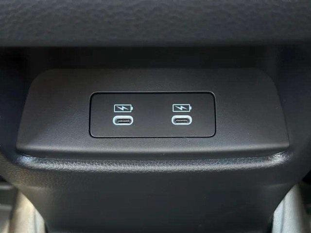 new 2026 Honda CR-V Hybrid car, priced at $40,195