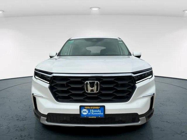 new 2025 Honda Pilot car, priced at $47,505