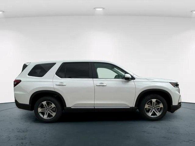new 2025 Honda Pilot car, priced at $47,505