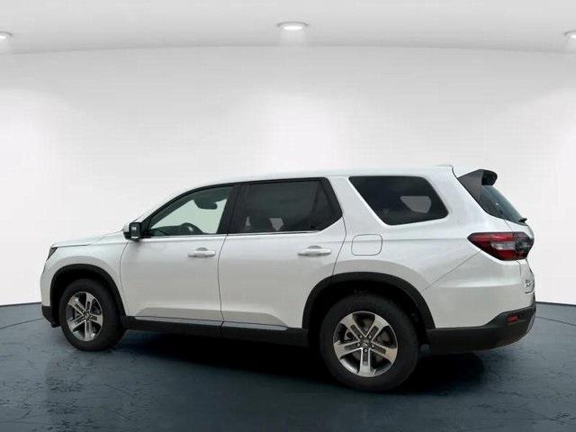 new 2025 Honda Pilot car, priced at $47,505