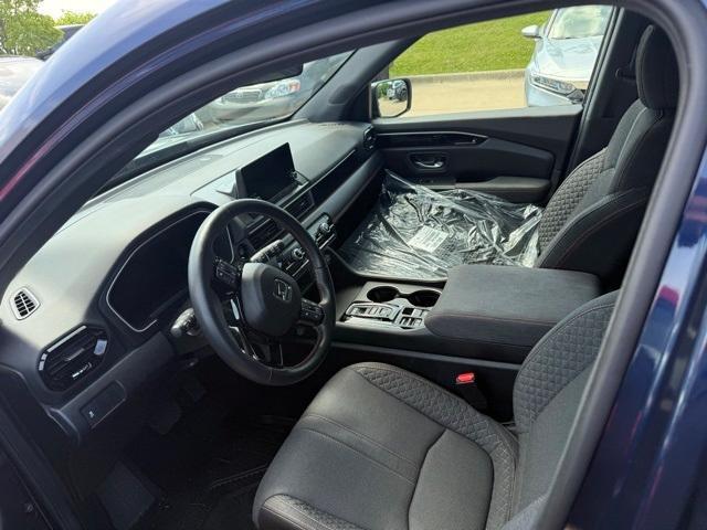 used 2025 Honda Pilot car, priced at $40,167
