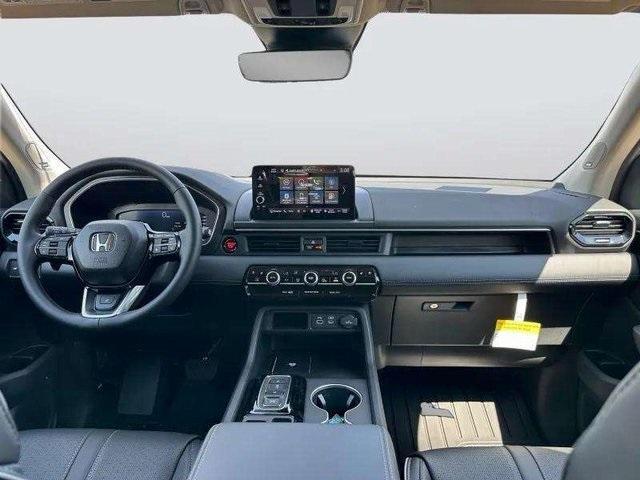 new 2025 Honda Pilot car, priced at $54,530